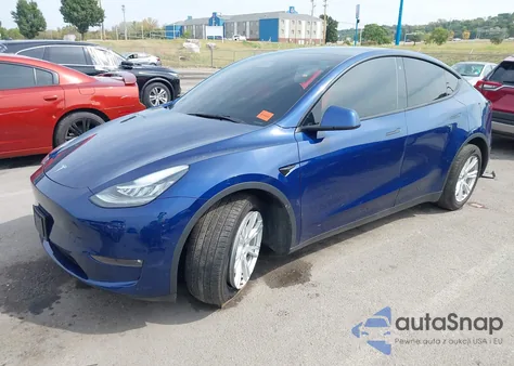 2021 Tesla Model Y Long Range Dual Motor All-Wheel Drive z USA, uszkodzony, nr VIN 5YJYGAEE5MF232691
